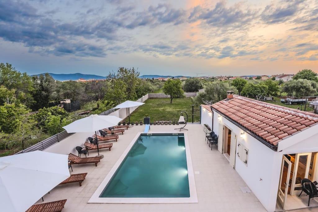 Villa Leny With Pool Sukošan المظهر الخارجي الصورة
